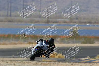 media/Apr-10-2022-SoCal Trackdays (Sun) [[f104b12566]]/Turn 14 (10am)/